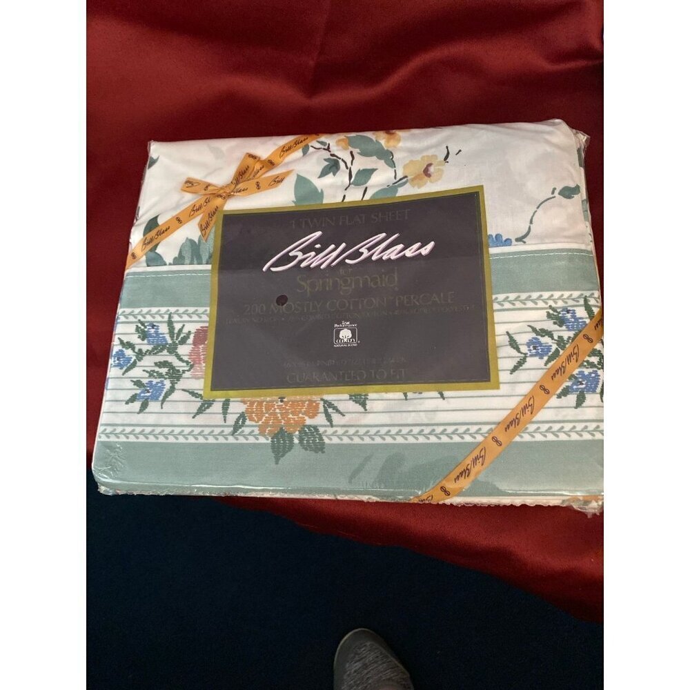 Bill Blass Floral Twin Flat Sheet Comfy Cottage-core Design